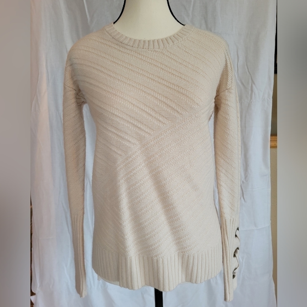 Bar III cream/Ivory wool blend long sleeve lace-up detail sweater S